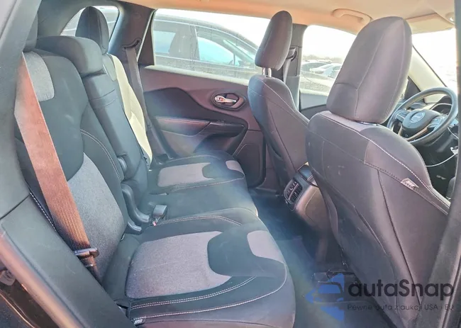 1C4PJLAB5FW517281: 76188815