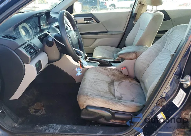 1HGCR2F3XFA157748: 77701715