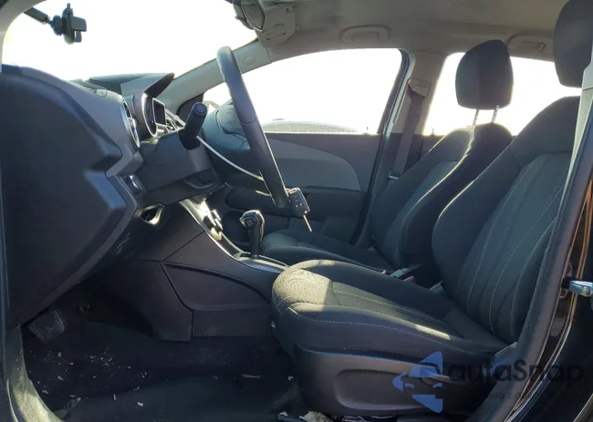 1G1JC6SH2F4131944: 75743145