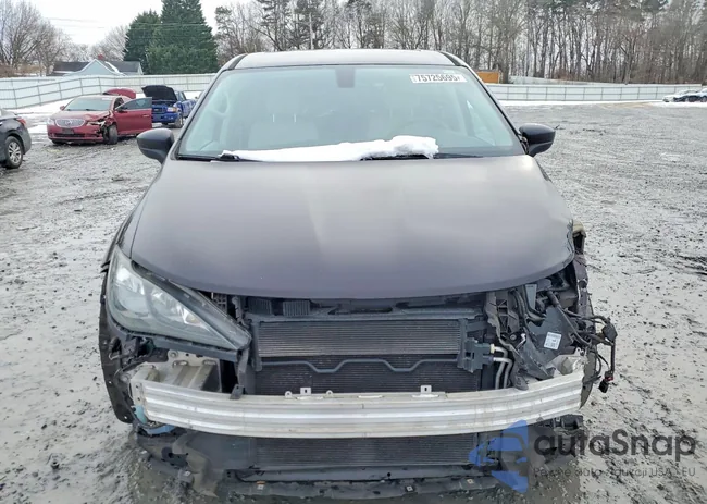 2C4RC1DG7HR552592: 75725695