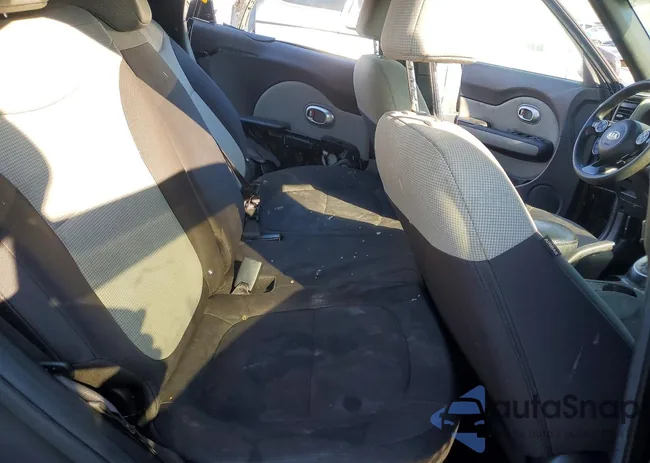 KNDJN2A29F7201137: 77036555