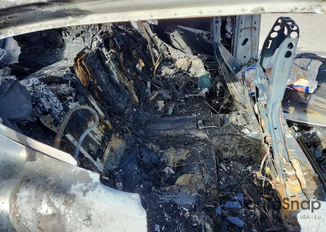 WP0AB2A70EL055902: 76997285