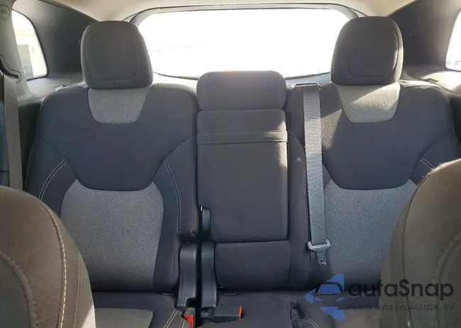 1C4PJMAB4FW563982: 72591135