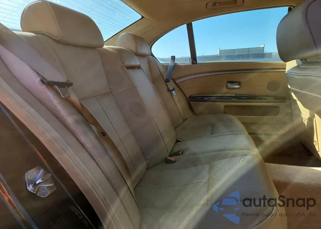 WBAHN83556DT64357: 77196565