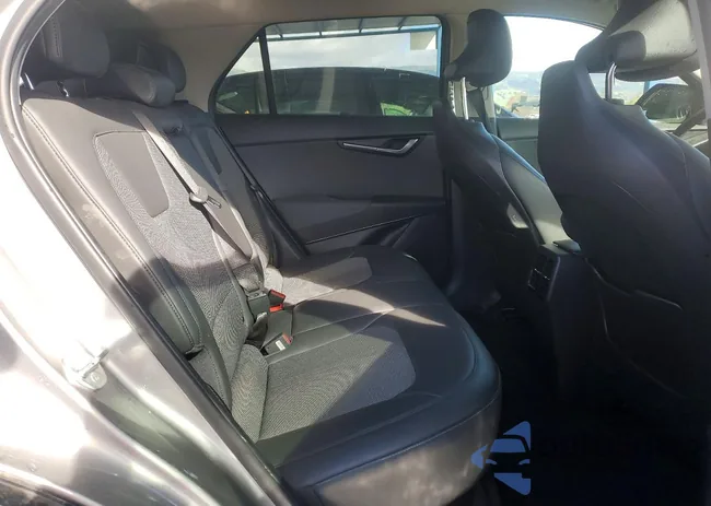 KNDCR3L18P5029879: 78117585