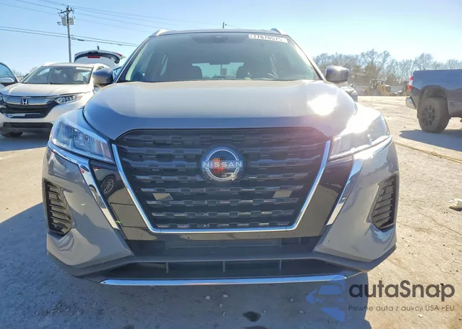 3N1CP5CV5PL549495: 77670575