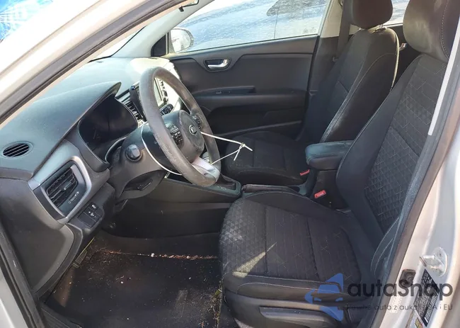 3KPA25AB4KE198233: 74587405