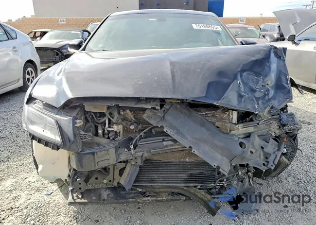 1LN6L9UK2H5632039: 76186695