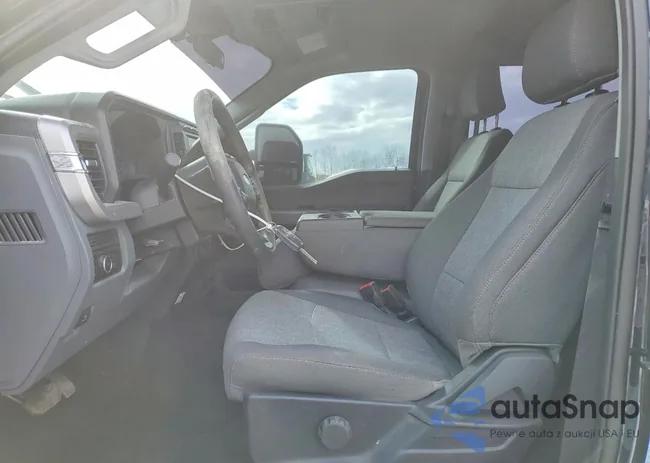 1FT8W2BA9REF77631: 75551305