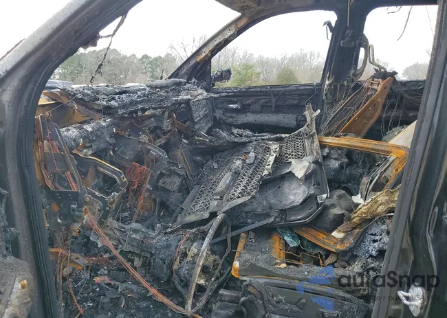 1C6RR6LT5JS210449: 78046395