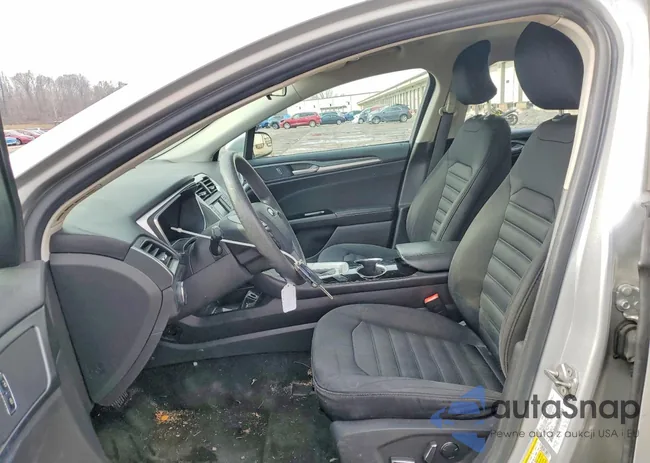 3FA6P0LU4GR235215: 77921945