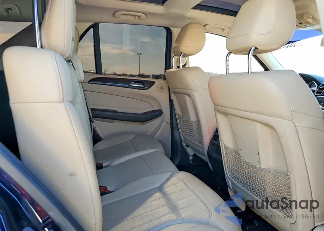 4JGDA5JB8JB129276: 78557375