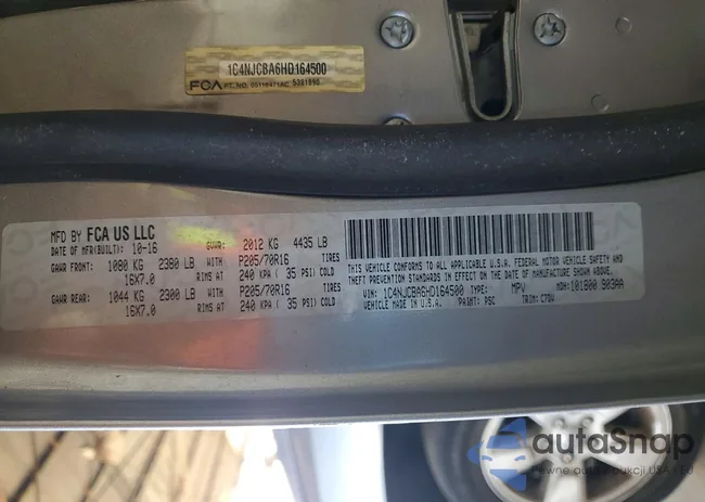 1C4NJCBA6HD164500: 78331875