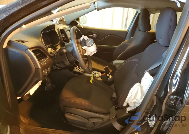 1C4PJLCX8LD507490: 75702635