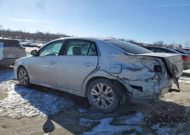 4T1BK3DB8BU381121: 76335535