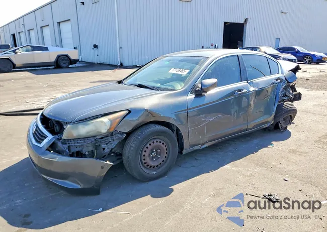 1HGCP26328A014673: 77158465