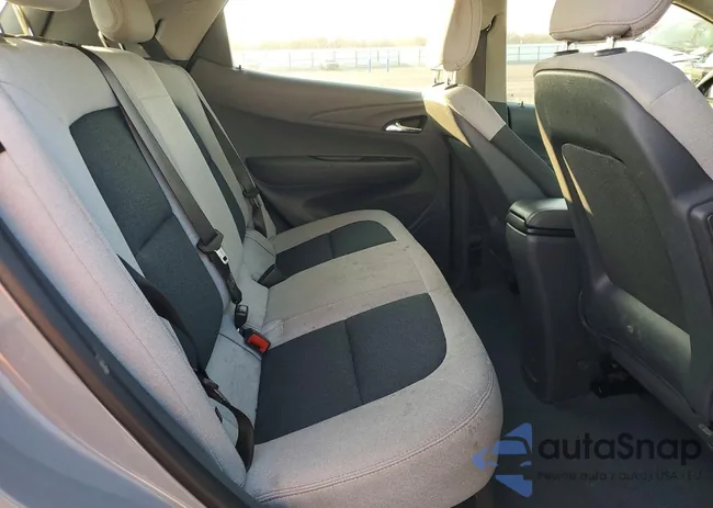 1G1FY6S04M4108941: 76027575