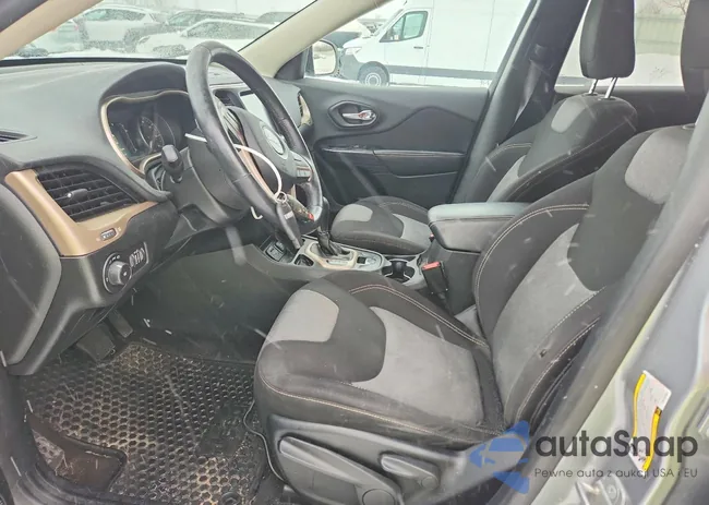 1C4PJLCB7EW157846: 74939095