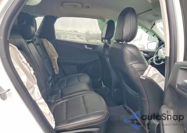 1FMCU0CZ8NUA16888: 77921925