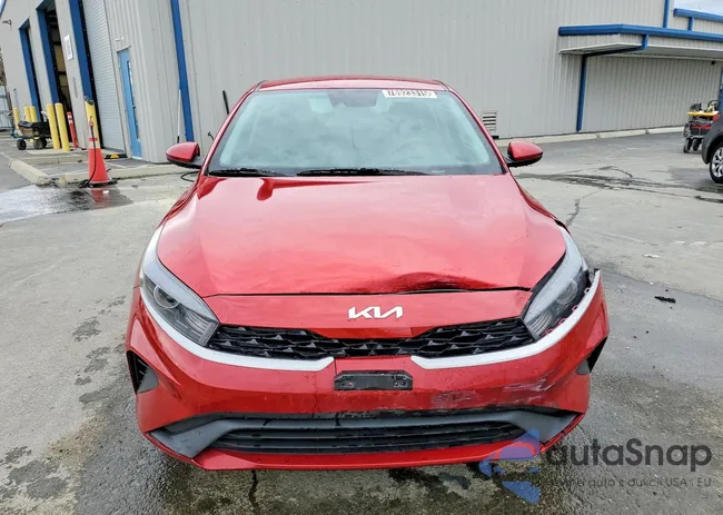 3KPF24AD8PE612266: 78923315