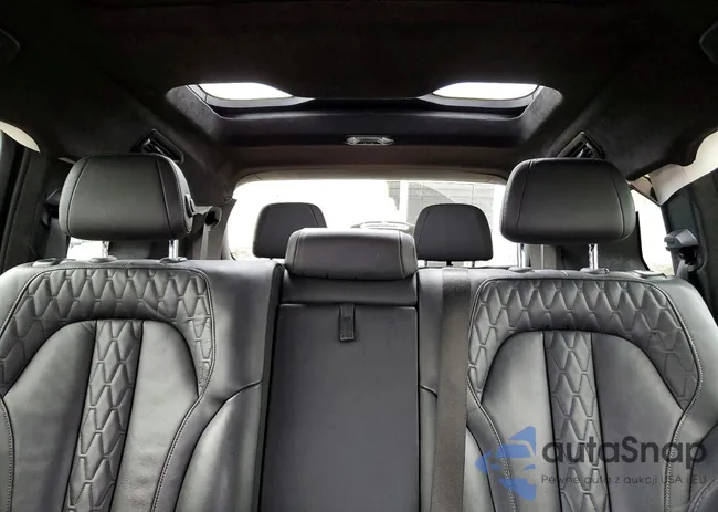 5UX23EM00P9P65933: 77946055