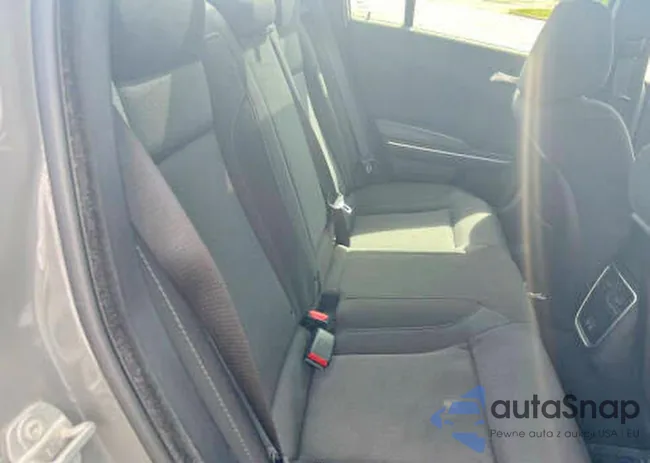 2C3CDXBG8KH699143: 77821275