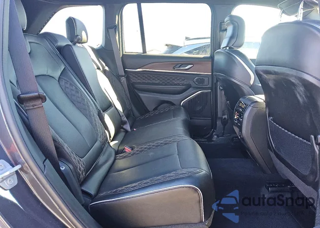 1C4RJHEG0S8769093: 75402865