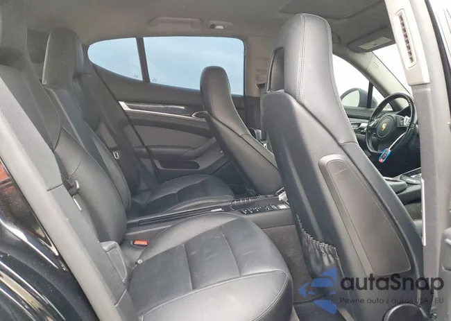 WP0AA2A76GL002272: 73983255