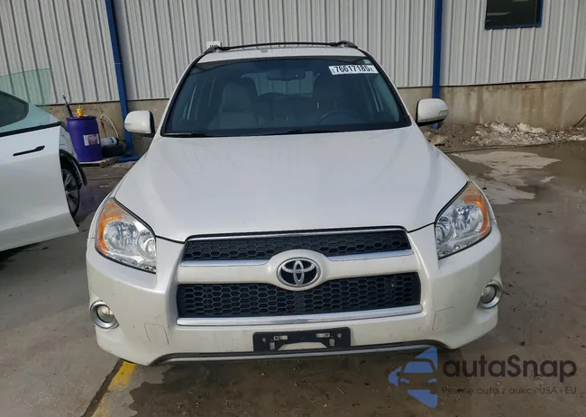 2T3YF4DV8CW133880: 76617185