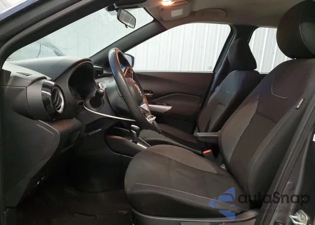 3N1CP5CV8LL526142: 77563185