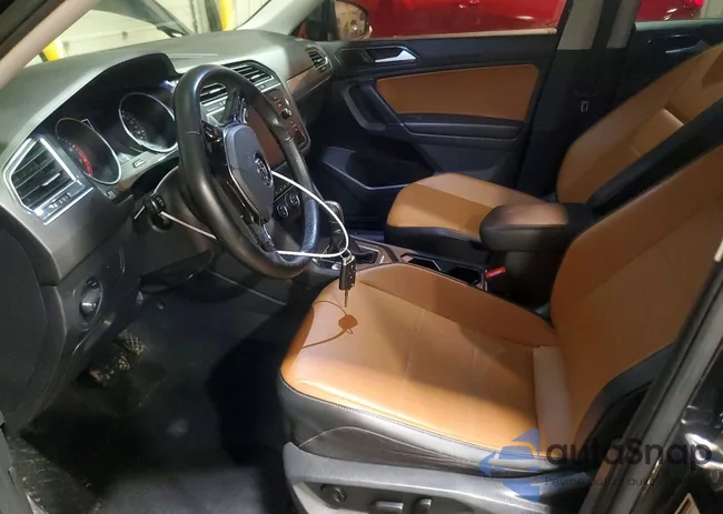 3VV2B7AX0JM180961: 78130885