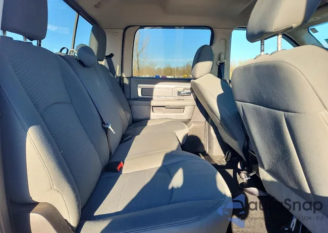 3C6TR5JT4EG195183: 76997585