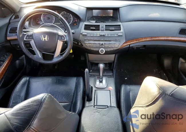 1HGCP2F89BA096906: 76247295