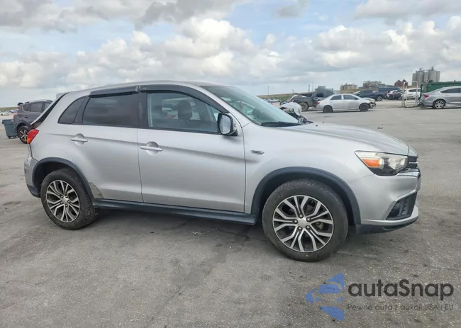 JA4AP3AU8JZ008180: 77243835