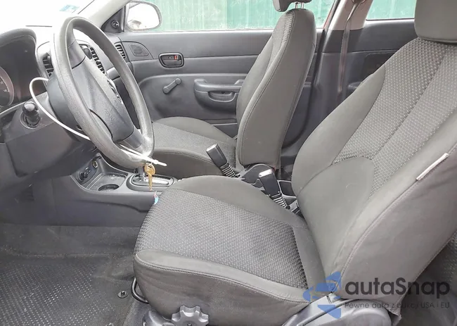 KMHCM3AC7BU190866: 76510015