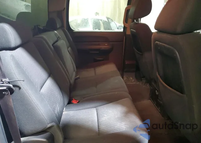 1GCPKSE79CF197892: 74902965