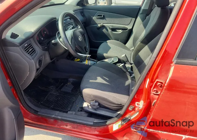 KNADH4A33B6954796: 73278415