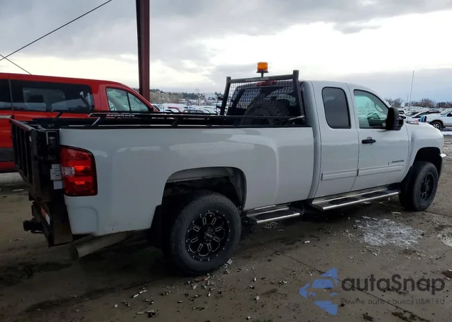 1GC2KXC80DZ306212: 77785175