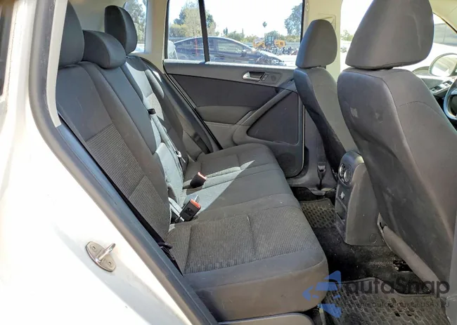 WVGAV3AX1DW614637: 77968755