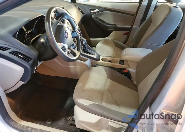 1FADP3F25EL356141: 75027055