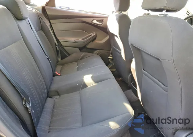 1FADP3F26GL352781: 76172615