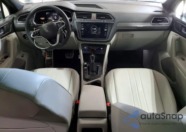 3VV8B7AXXNM018156: 76767645