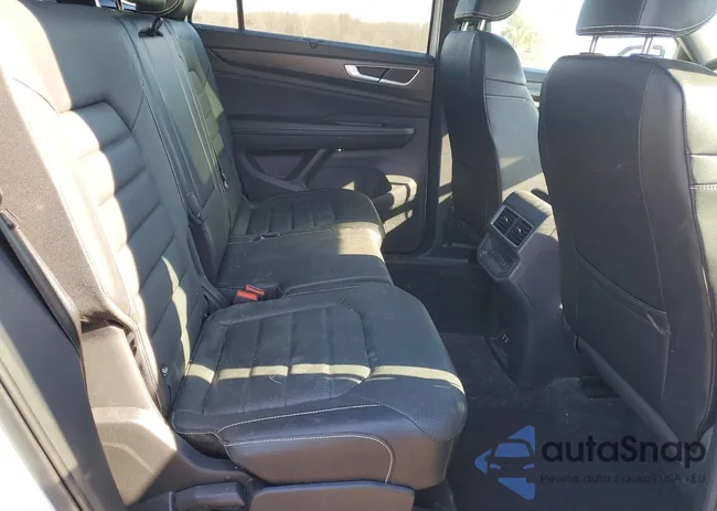 1V2AE2CAXRC219922: 77403625