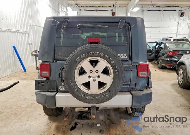 1J4FA54118L581455: 77334815