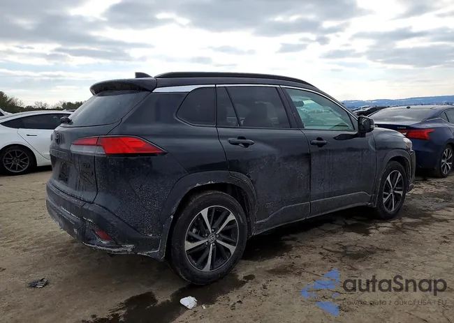 7MUFBABG8RV023921: 76068085