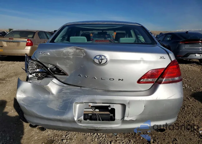 4T1BK36B78U288922: 75809955