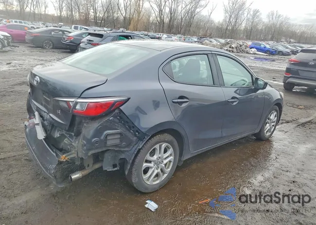 3MYDLBYV6HY192953: 77744935