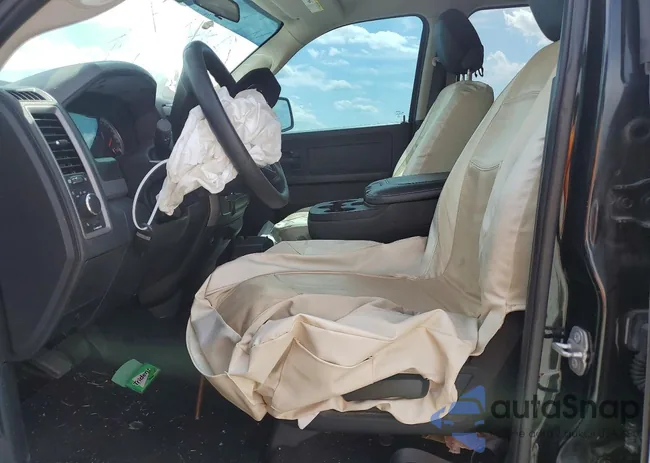 1C6RR6FT5GS312578: 79359315