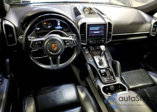 WP1AA2A26HKA88516: 75595975