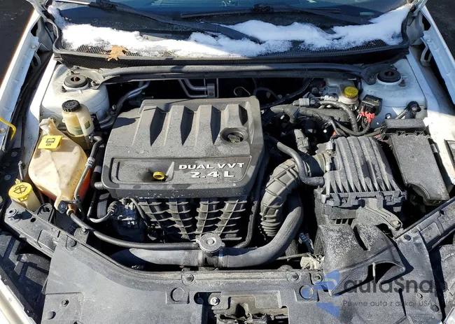 1C3CCBBB6CN200228: 77163155